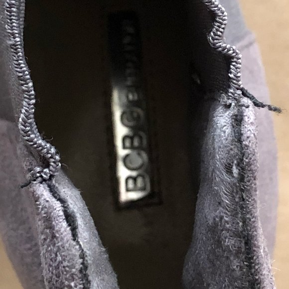 BCBG Microsuede Grey Pull-On Heeled Booties - Picture 5 of 6